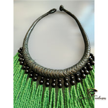 Charger l&#39;image dans la galerie, Collier en Cuir et Perles - Vert
